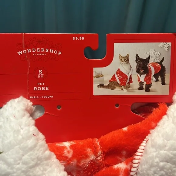NWT Snowflake Pet Robe - Picture 3 of 7